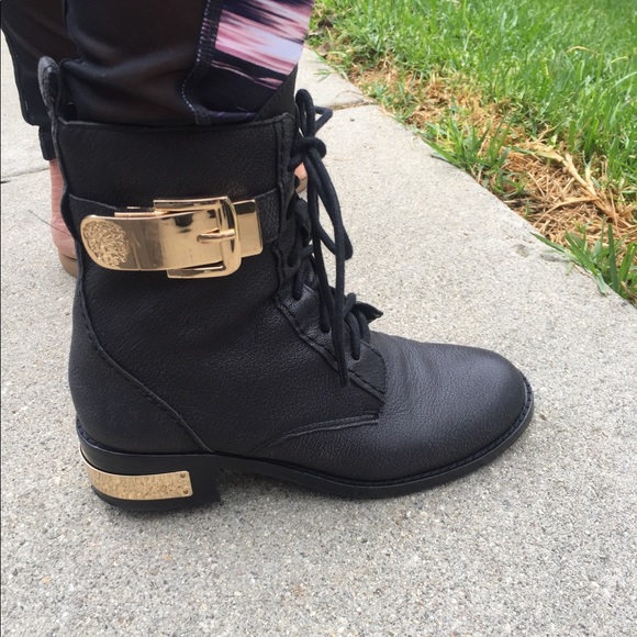 Vince Camuto boots - Picture 3 of 5